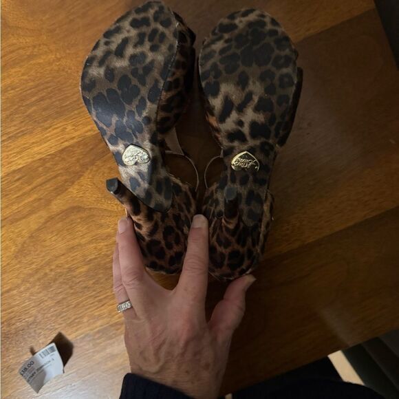 Betsy Johnson Leopard Print Heels with Black Bow. Size 6. Great condition. - Picture 4 of 4